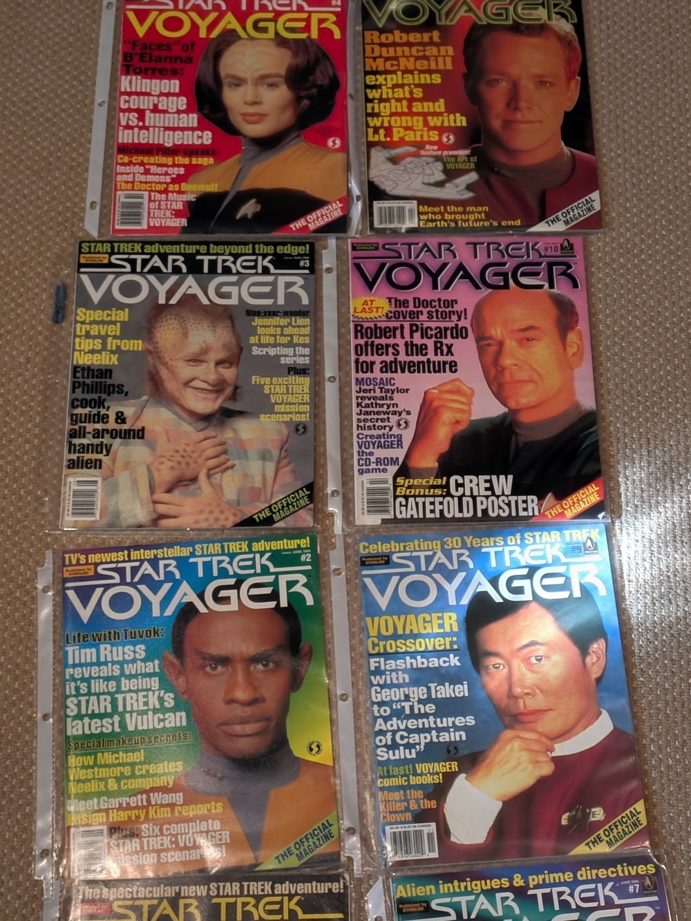 Star Trek Voyager Magazine Lot - Assorted Covers